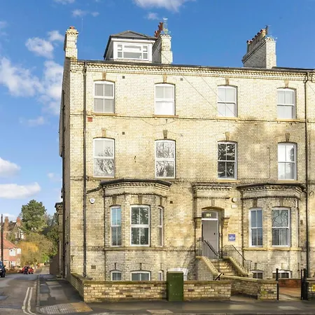 Windmill View Loft * York